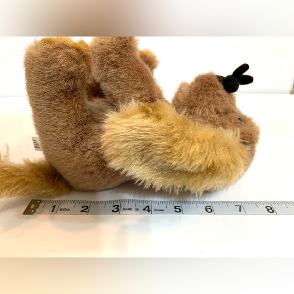 Armbee  Corp cocker spaniel sitting dog with ladybug on nose 8" plush - Picture 6 of 7